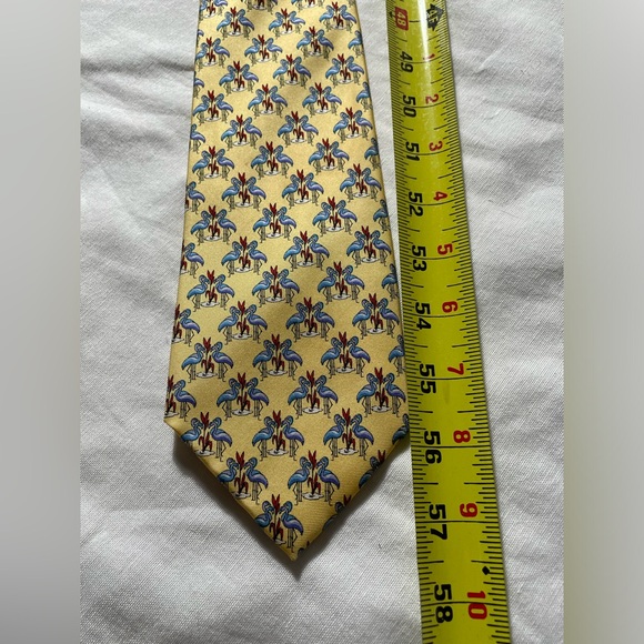 VTG Burberrys Flamingo Print 100% Silk neck tie Made in England - Picture 5 of 5